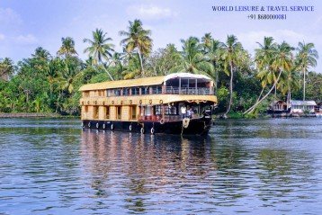 COCHIN/ MUNNAR/ KUMARAKAM/ ALLEPPEY (5 DAYS/ 4 NIGHTS)