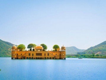 Delhi (1) – Agra (2) – Jaipur (2) – Ajmer (1) - Delhi (1) 