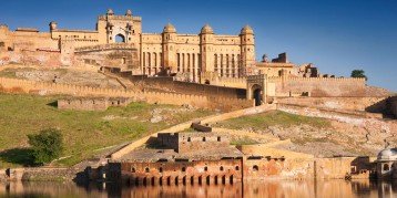 GOLDEN TRIANGLE (Delhi - Agra  - Jaipur )